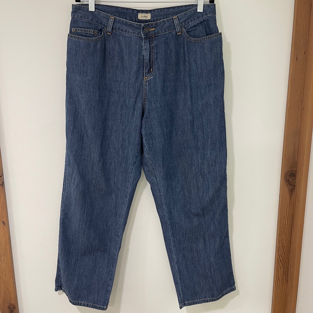 LL Bean Pima Cotton Straight Leg Jeans Womens 16 PET Blue Medium Wash | Classic